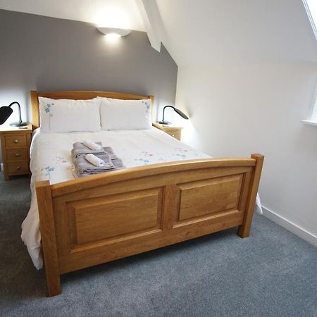 Stunning Central Exeter Apartment With Balcony And Fantastic View Luaran gambar