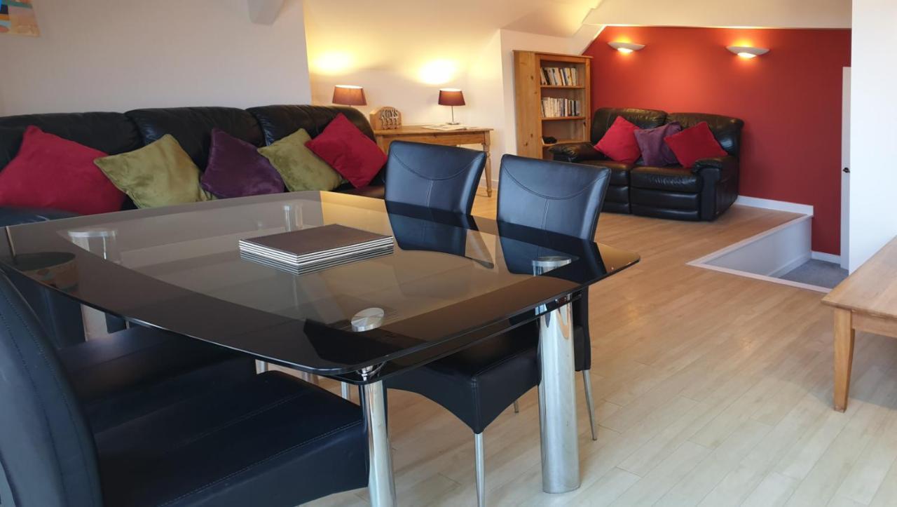 Stunning Central Exeter Apartment With Balcony And Fantastic View Luaran gambar